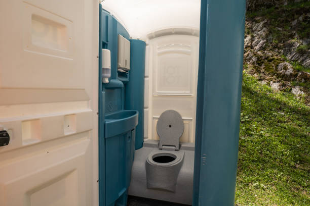 Best Sanitation services for porta potties  in Waterford, CA